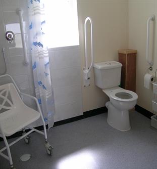 disabled aids avaiilable, commode and shower chair