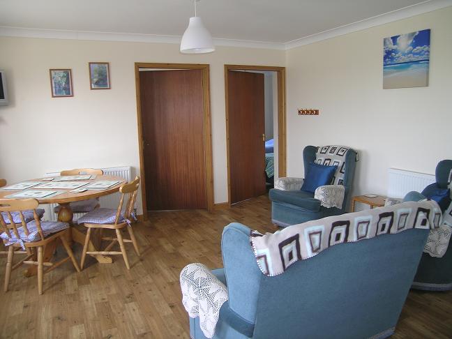 Lavant Cottage - Sleeps 4, 2 bedrooms, wetroom